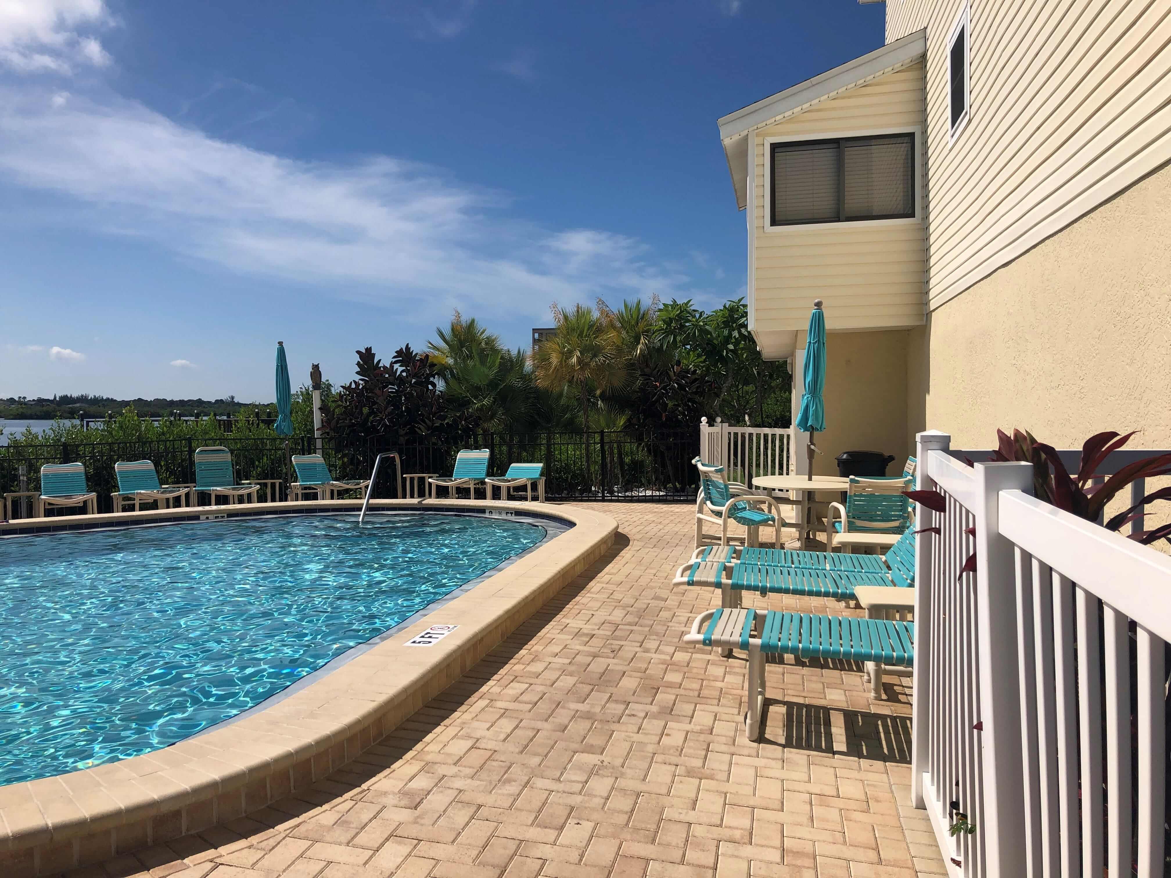 Ameri-Tech Companies Template 8